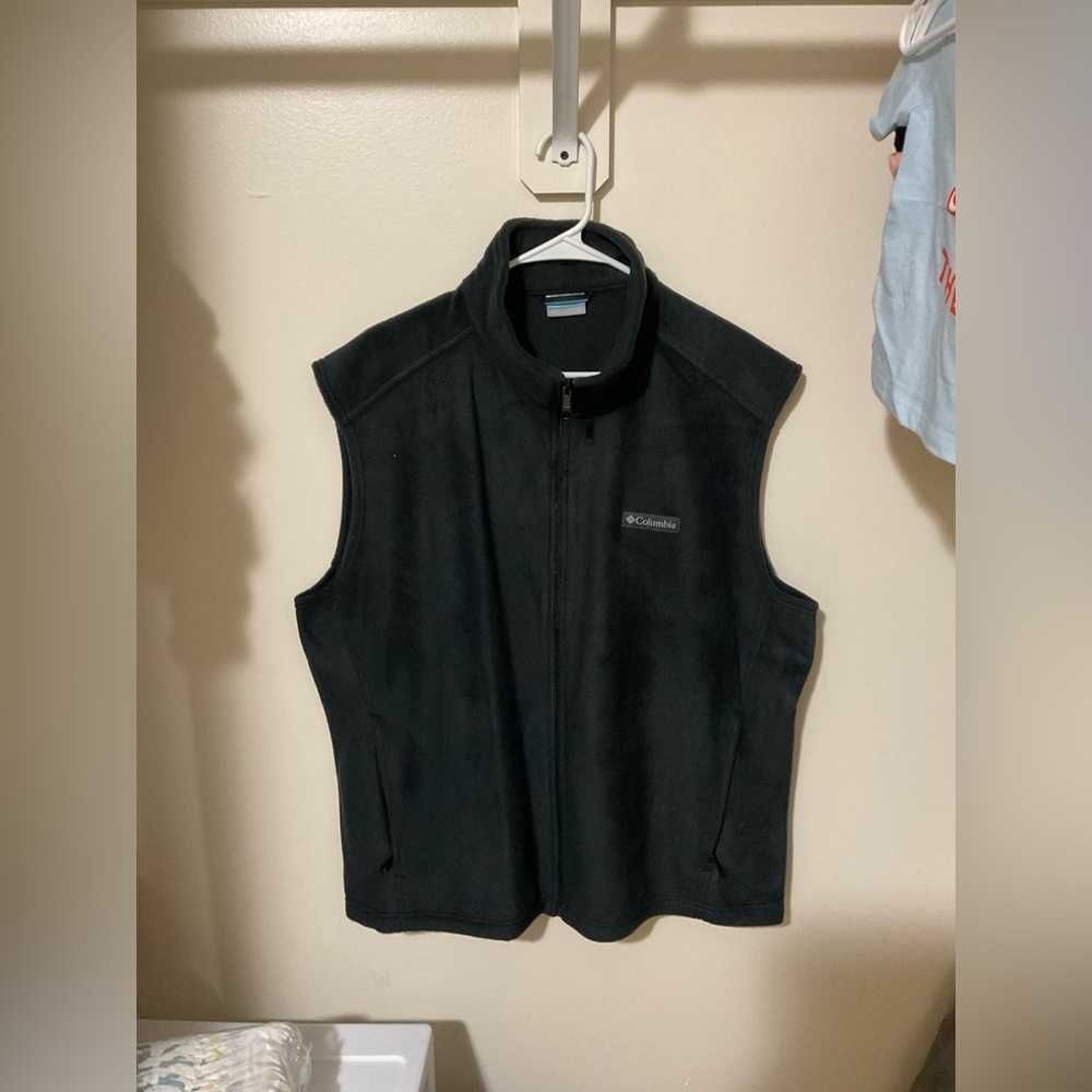 Columbia Light Vest
